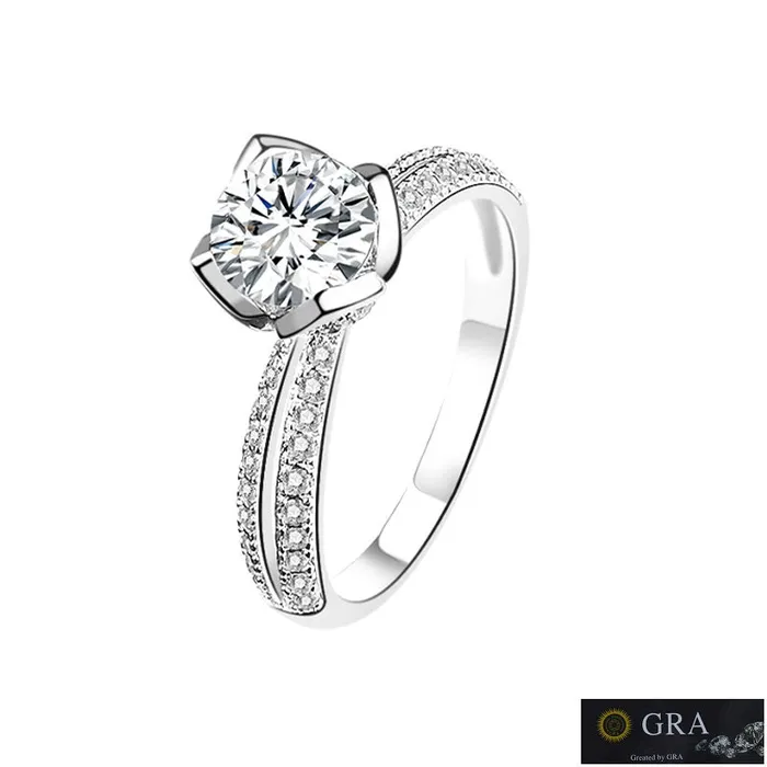 Plush Solitaire MOISSANITE Unisex Silver Ring Mystic Flavia Rings