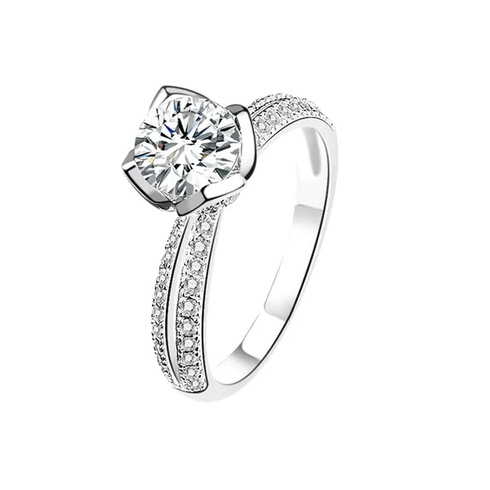 Plush Solitaire MOISSANITE Unisex Silver Ring Mystic Flavia Rings