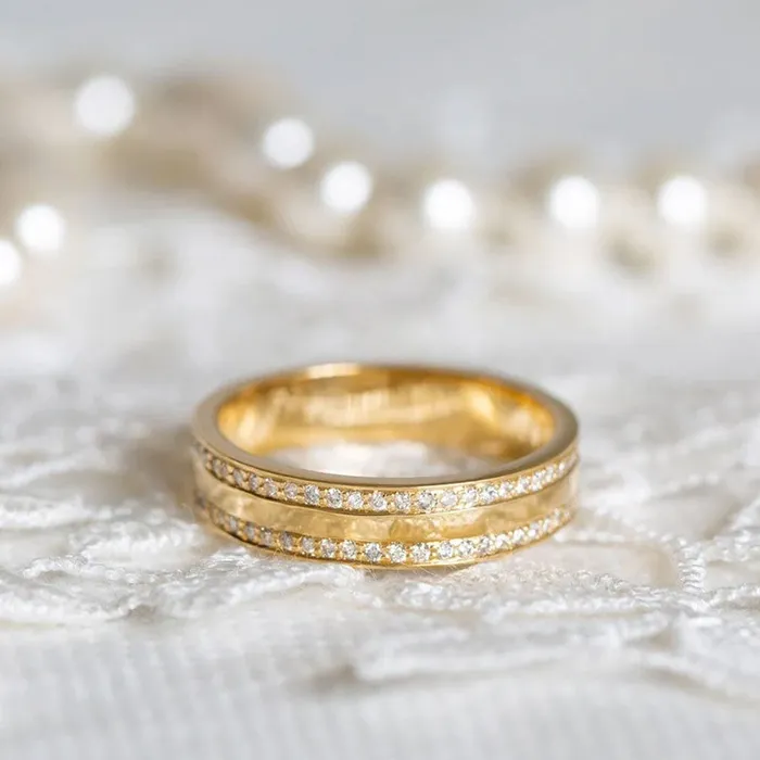 Rings Shineofdiamond Classic 4mm Golden Tone Wedding Band In Sterling Silver