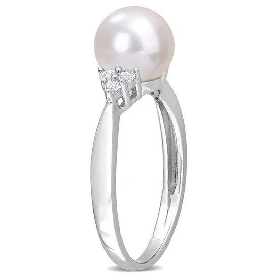 JMS always Rings Original Amour 885mm Cultured Freshwater Pearl and 14 CT TGW White Topaz Ring in Sterling Silver JMS always Rings Original Amour 885mm Cultured Freshwater Pearl and 14 CT TGW White Topaz Ring in Sterling Silver